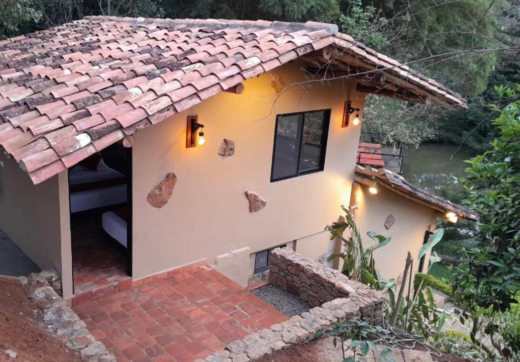 Hotel Casas De Campo El Ciruelo San Gil Extérieur photo